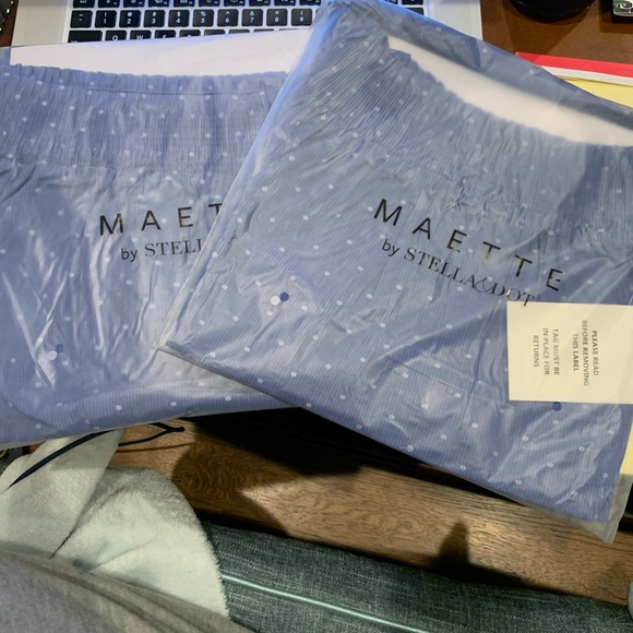 Gemma Off the Shoulder Top - Picture 2 of 2